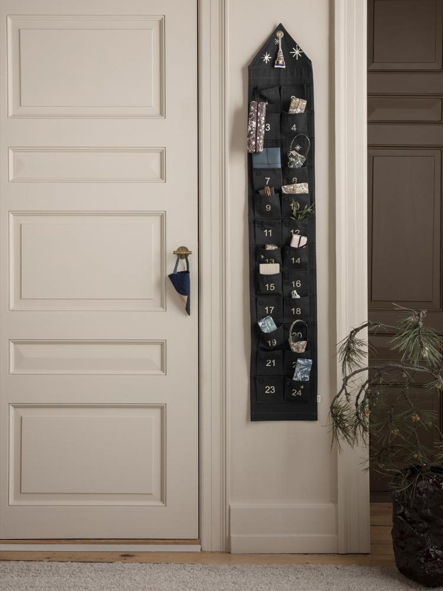 Star Christmas Calendar Narrow Dark green Ferm Living SINGLE PIECES